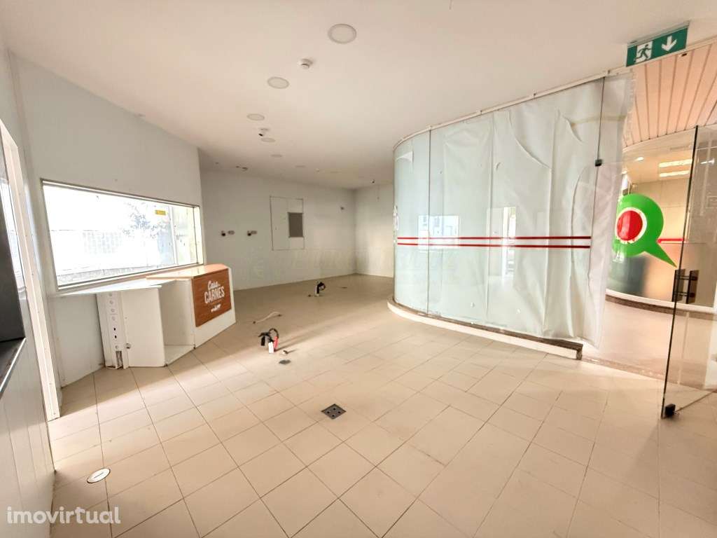 Loja com 58 m² no Shopping de Massamá - Grande imagem: 4/13