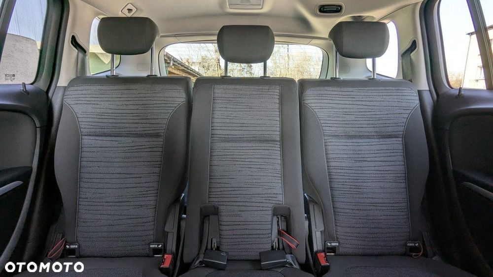 Opel Zafira - 15