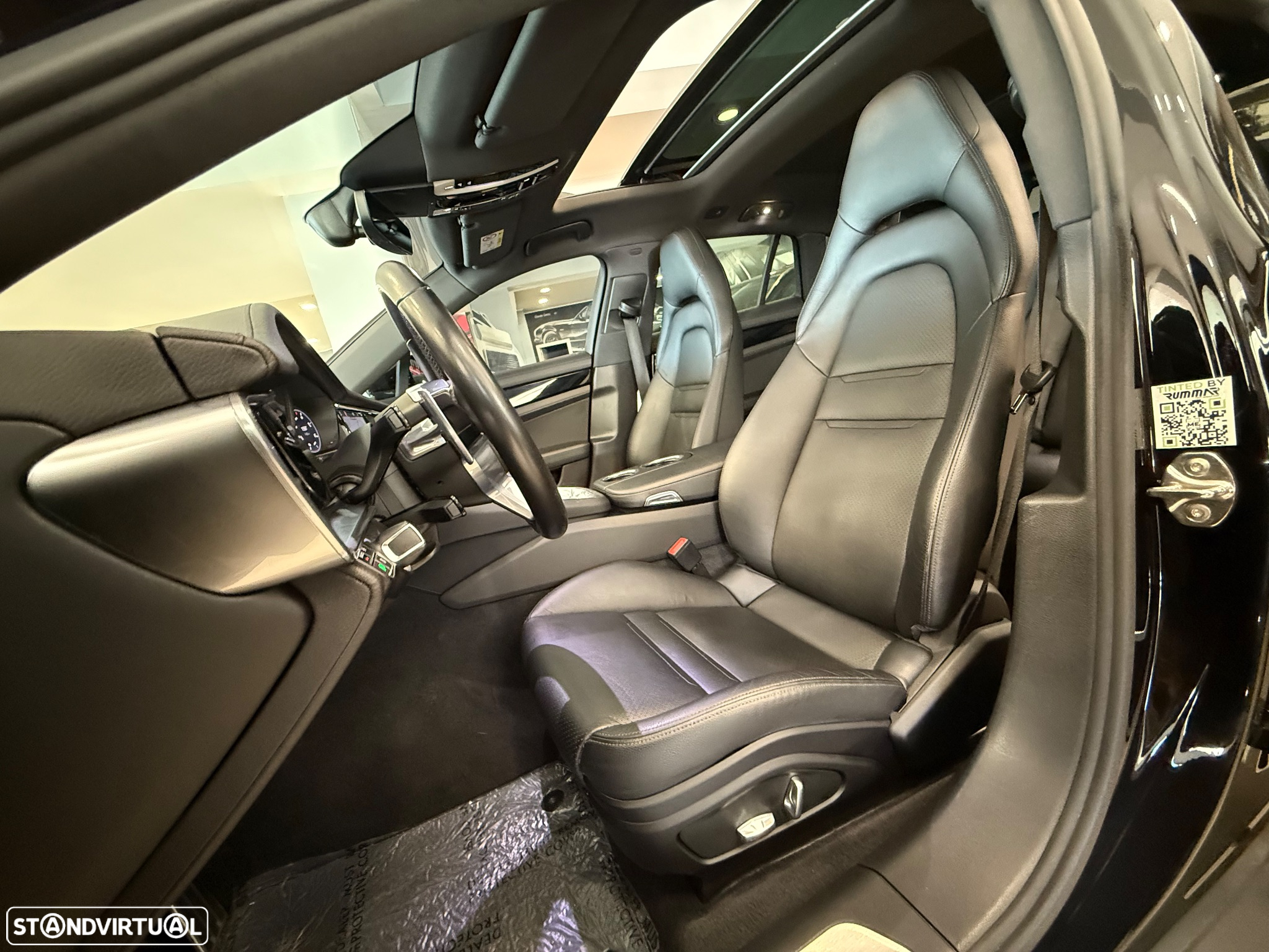 Porsche Panamera Sport Turismo 4 E-Hybrid - 21
