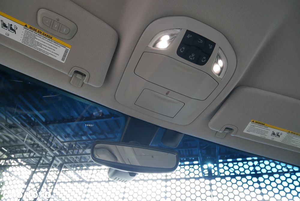 Chrysler Pacifica - 24