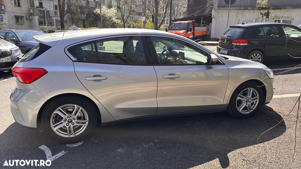 Ford Focus 1.0 EcoBoost Active - 3
