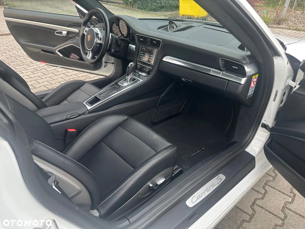 Porsche 911 Carrera S PDK - 17