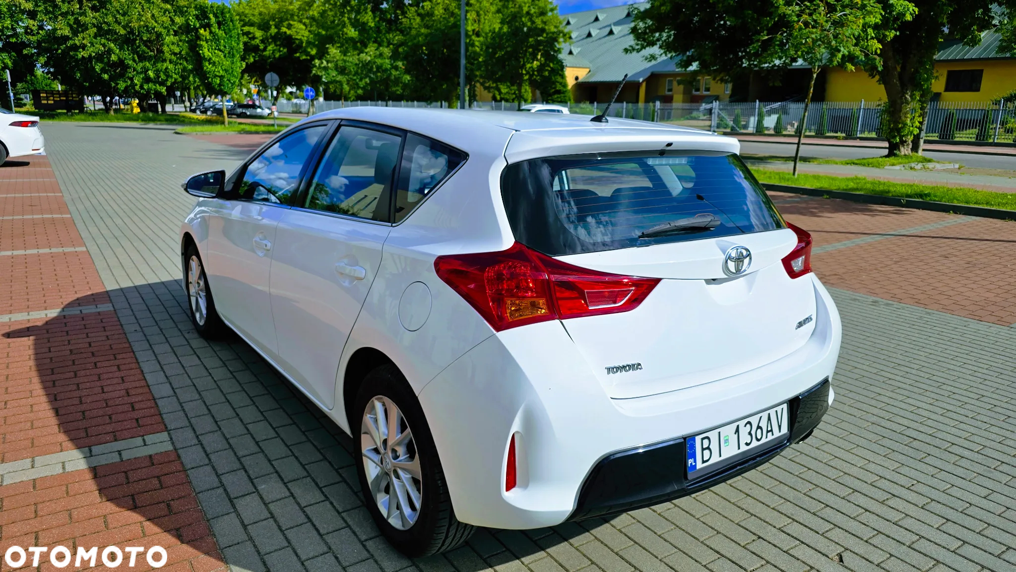 Toyota Auris 1.6 Valvematic Executive - 11