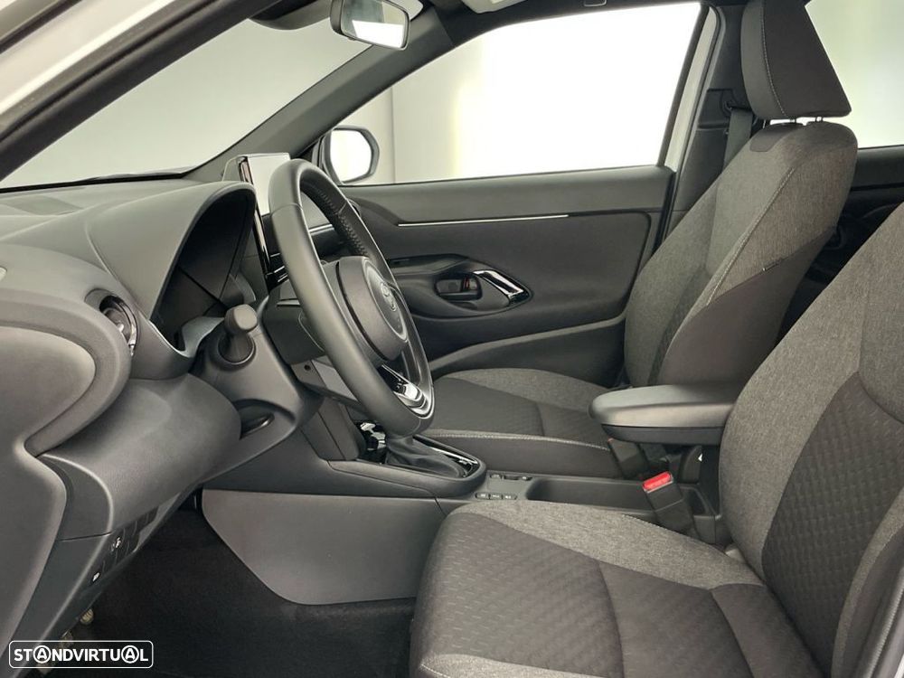 Toyota Yaris Cross 1.5 HDF Luxury - 11
