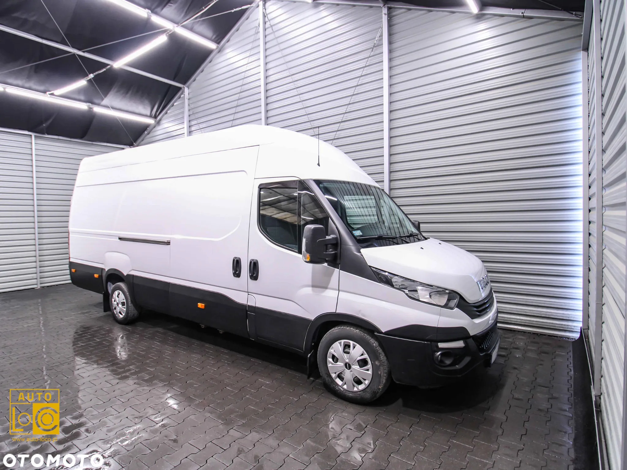 Iveco DAILY FURGON - 2