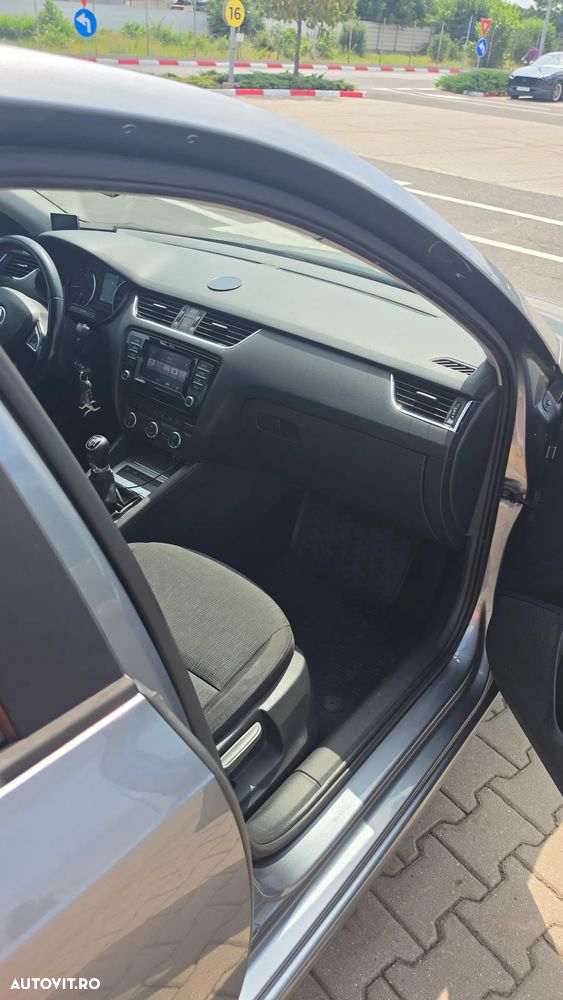 Skoda Octavia 1.2 TSI STYLE - 9