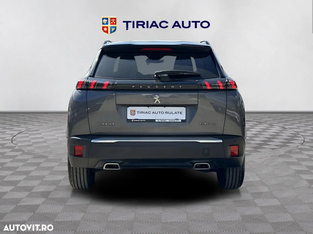 Peugeot 2008 - 4