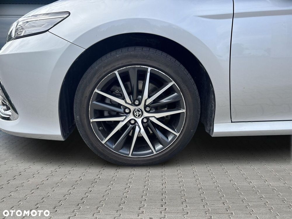 Toyota Camry 2.5 Hybrid Executive CVT - 31