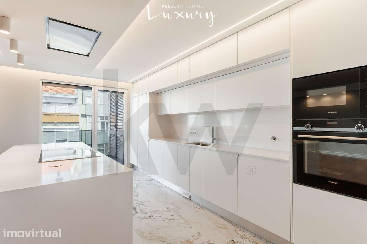 Penthouse T5 de Luxo em Almada | A+ Cert. Energético | Escritório Priv - Grande imagem: 3/40