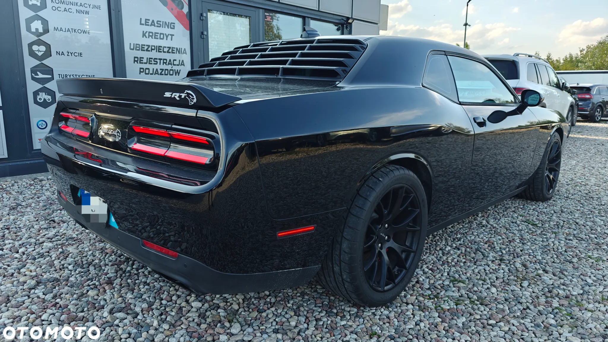 Dodge Challenger - 7