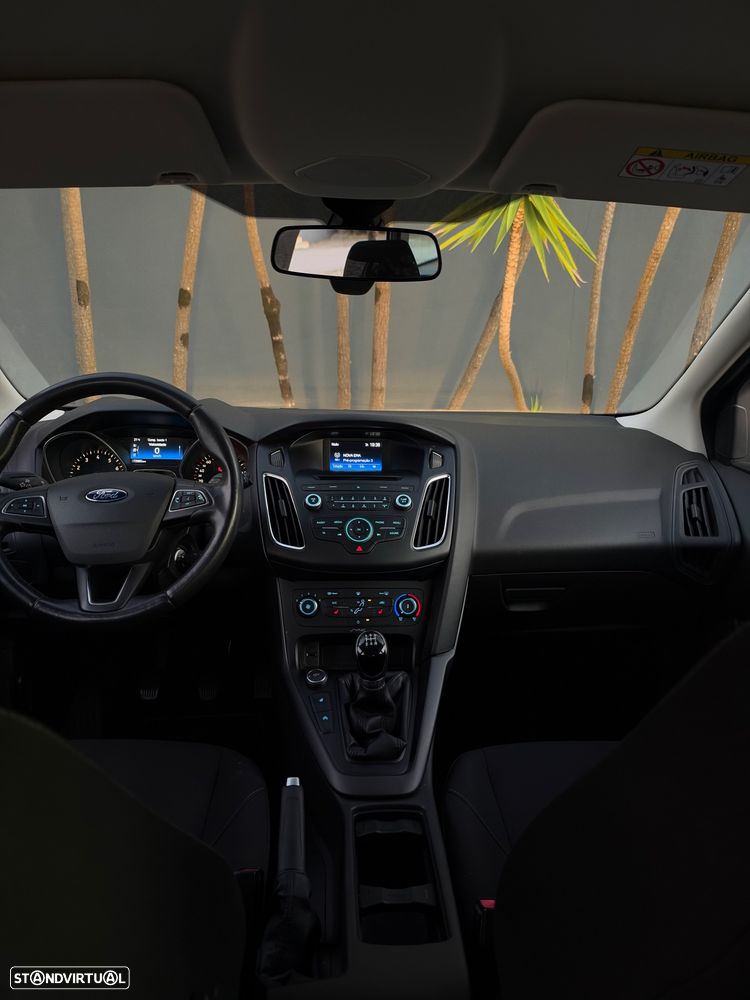 Ford Focus 1.0 EcoBoost S&S SYNC Edition - 10