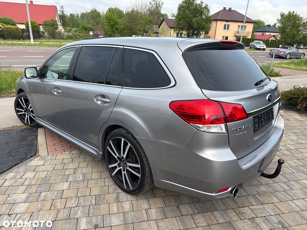 Subaru Legacy 2.5i GT - 8