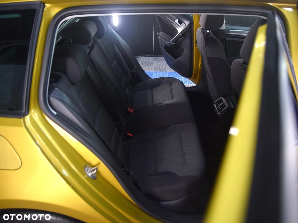 Volkswagen Golf 1.6 TDI (BlueMotion Technology) DSG Trendline - 8