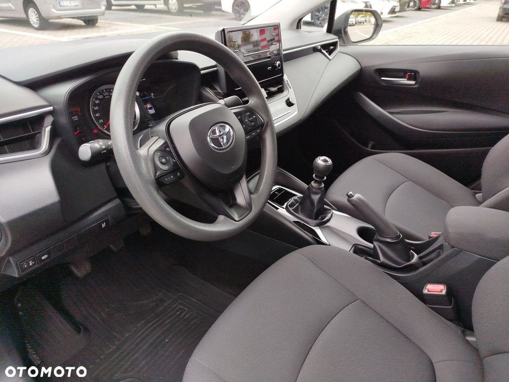 Toyota Corolla - 10