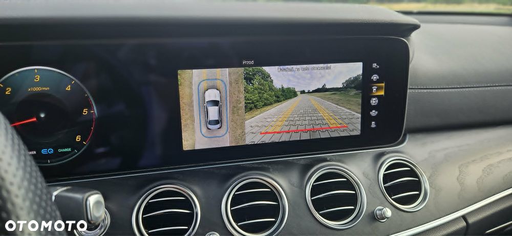 Mercedes-Benz Klasa E 220 d 4-Matic - 5