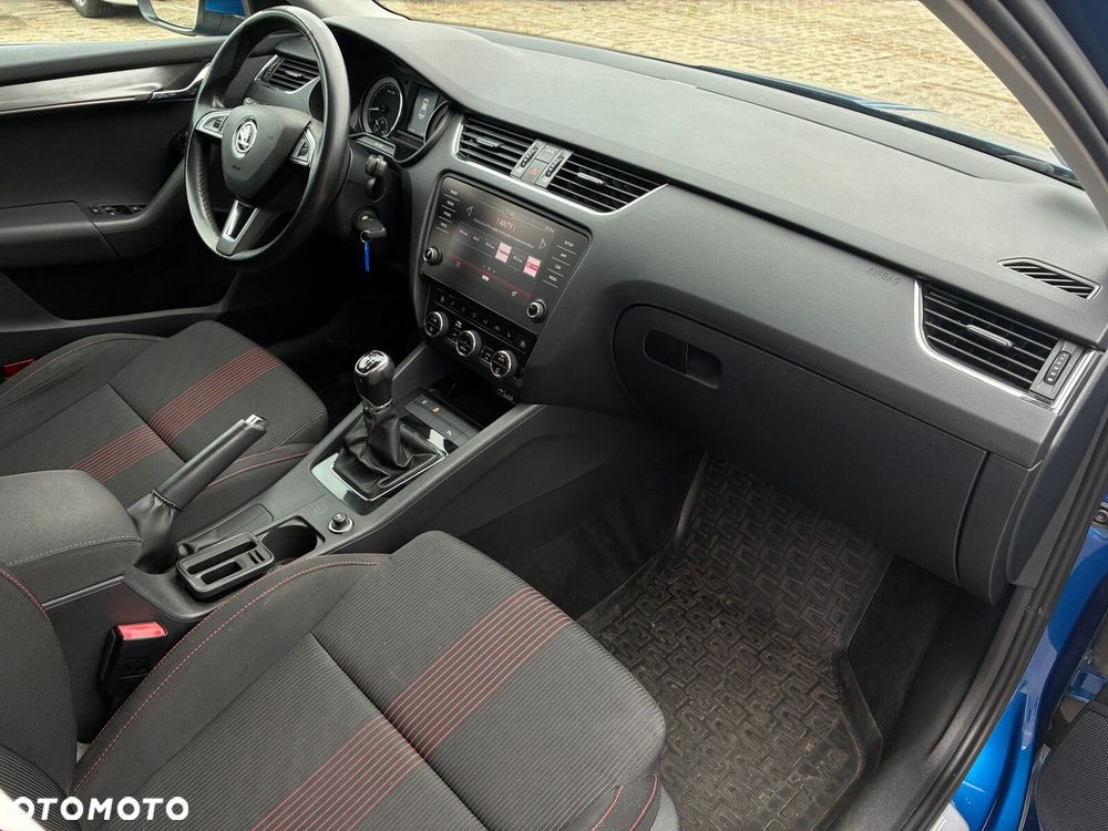 Skoda Octavia - 25