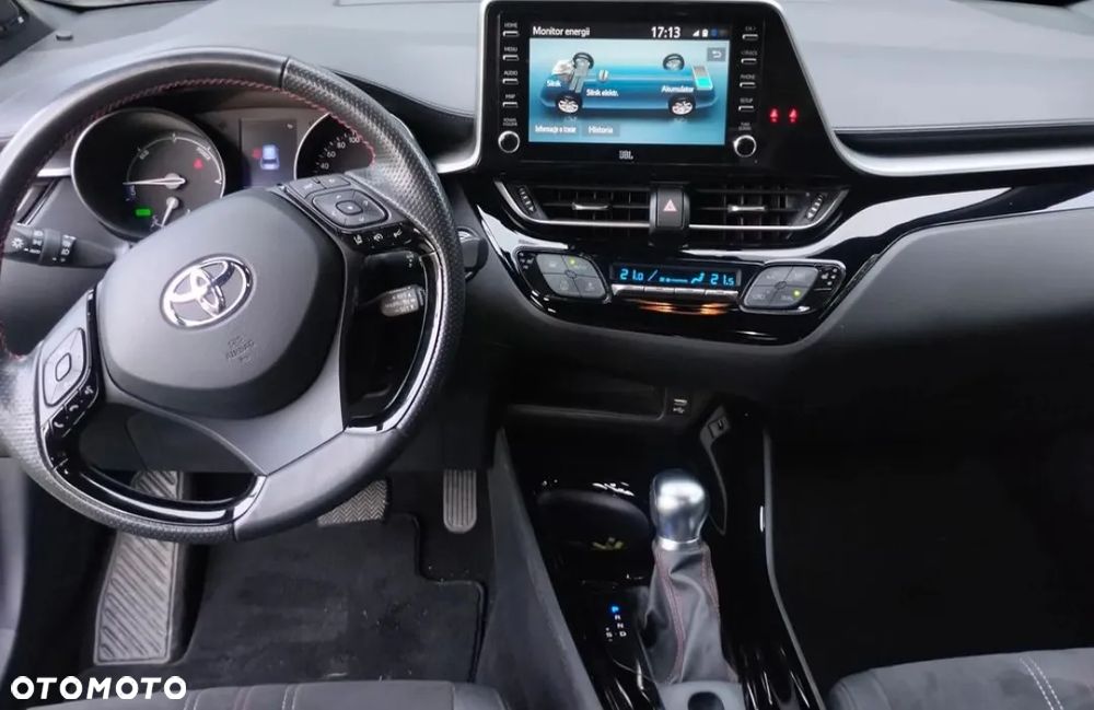 Toyota C-HR - 11