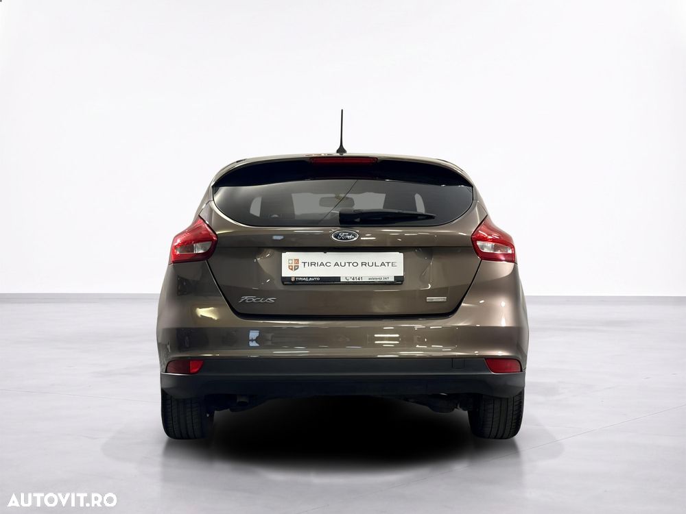 Ford Focus - 5