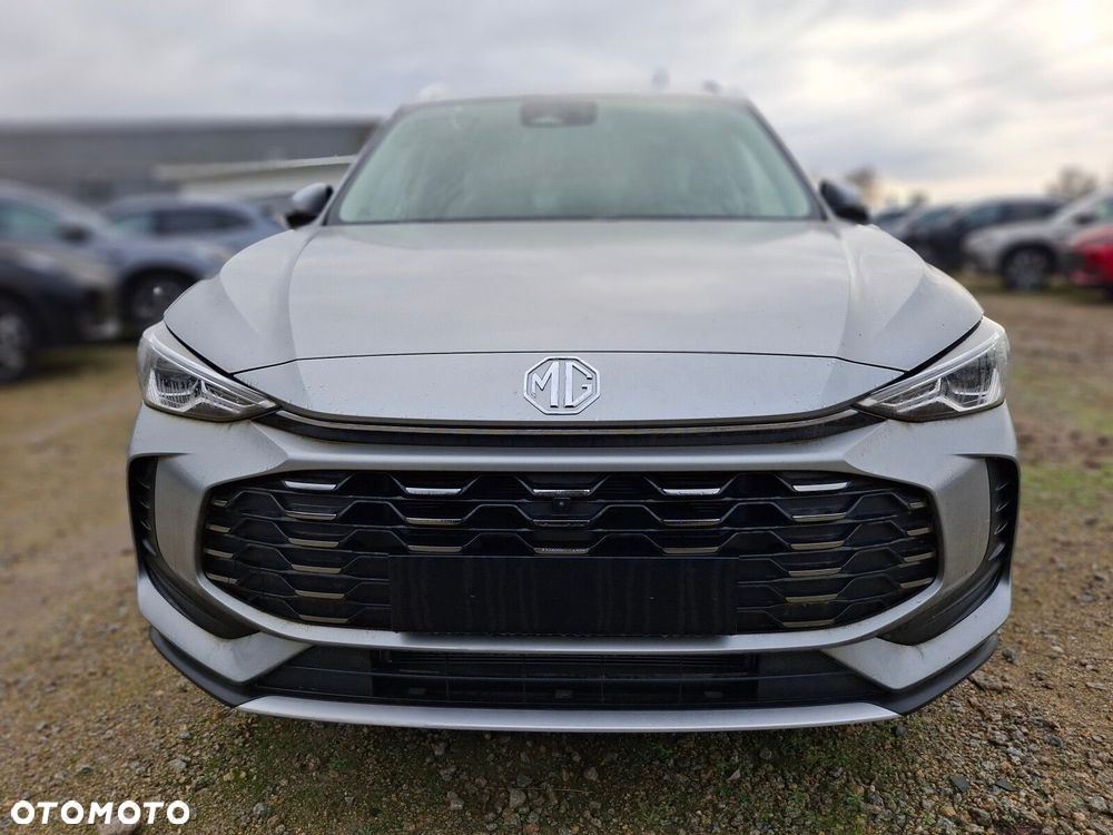 MG ZS Hybrid+ - 6