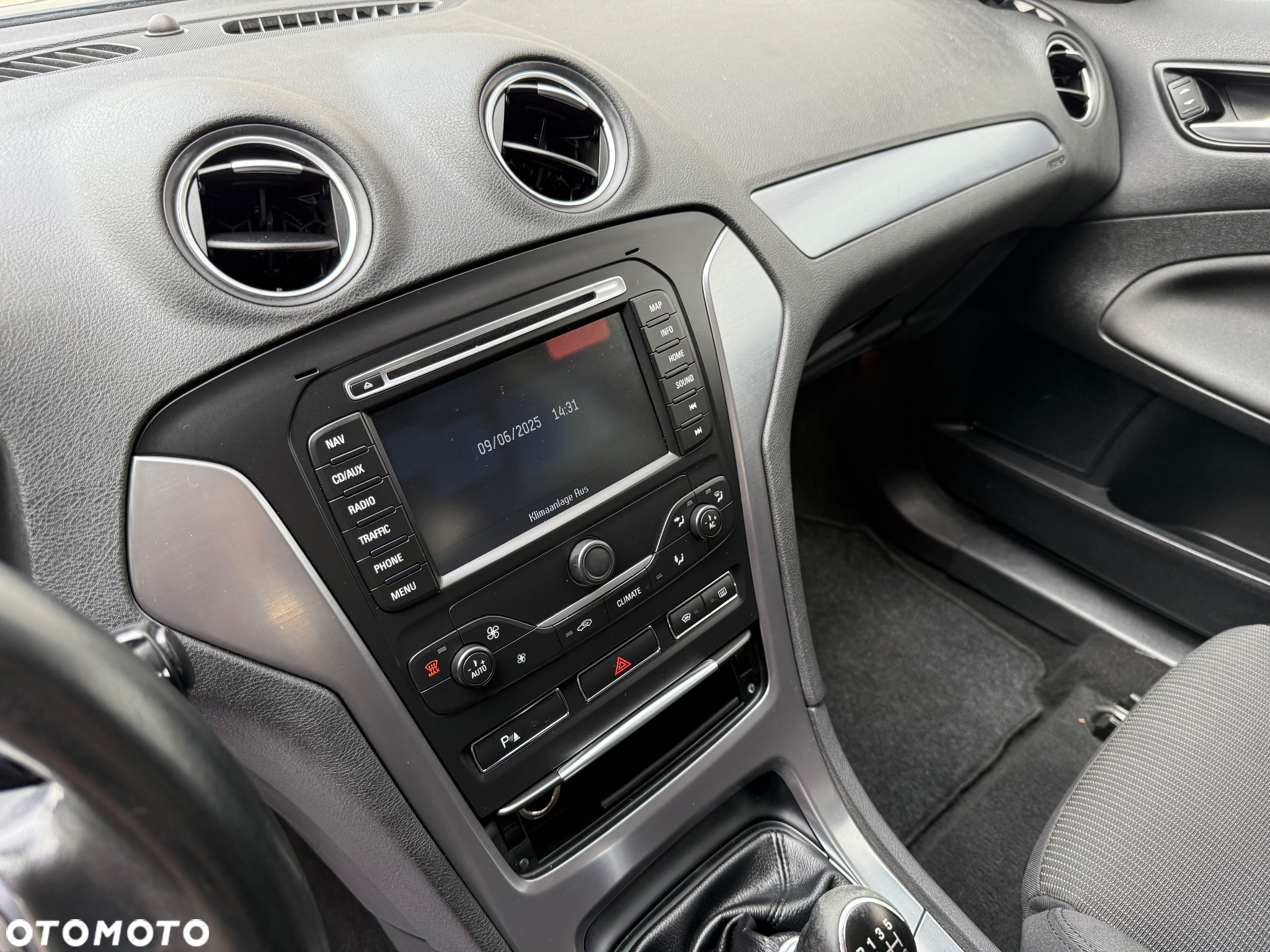 Ford Mondeo 2.0 TDCi Titanium - 23