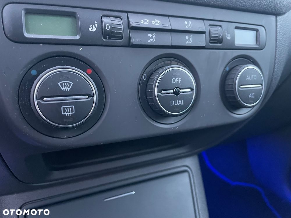 Volkswagen Golf Plus 2.0 TDI DPF United - 3