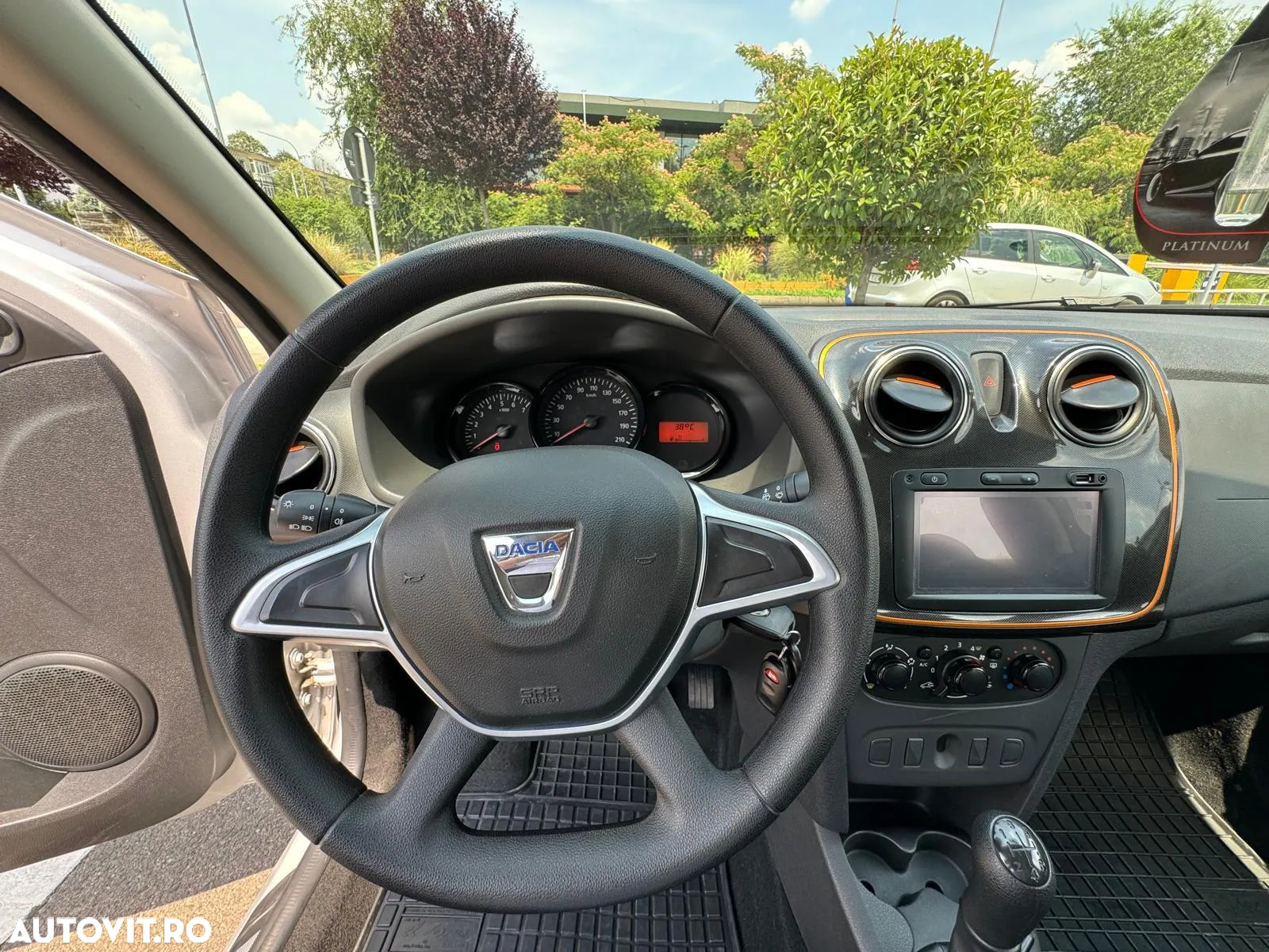 Dacia Logan MCV SCe 75 Laureate - 28