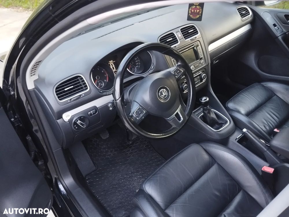 Volkswagen Golf - 6