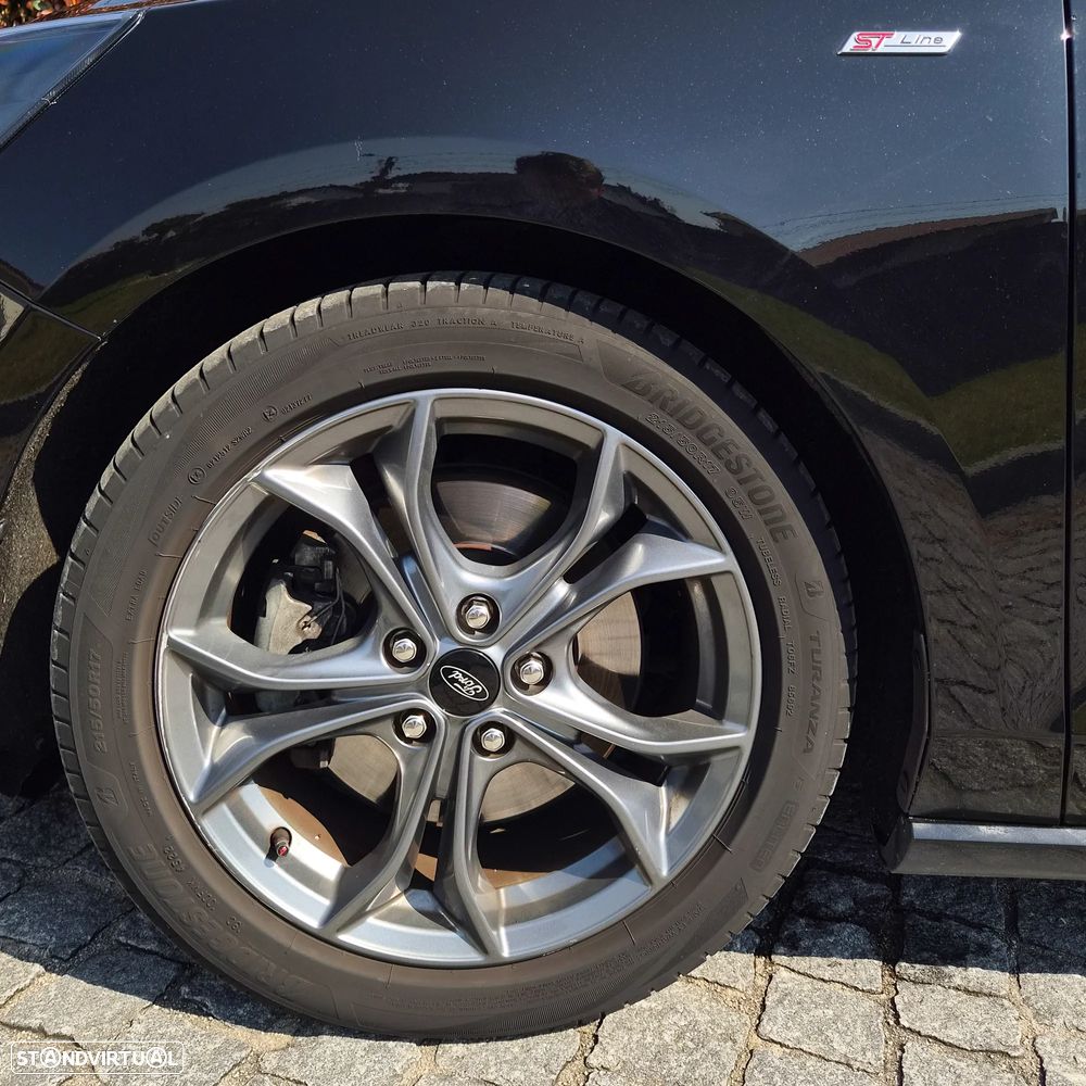 Ford Focus SW 1.5 TDCi EcoBlue ST-Line - 11