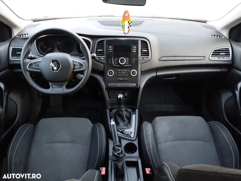 Renault Megane TCe 140 GPF Zen - 6