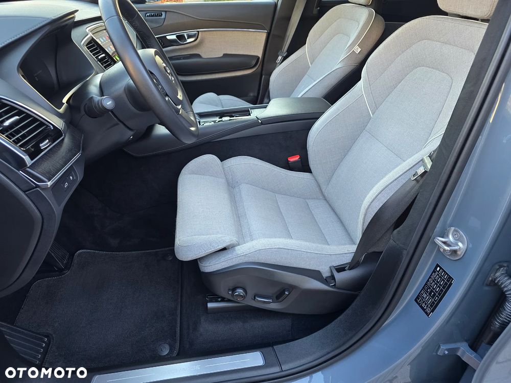 Volvo XC 90 T8 AWD Plug-In Hybrid Ultimate Dark 7os - 14