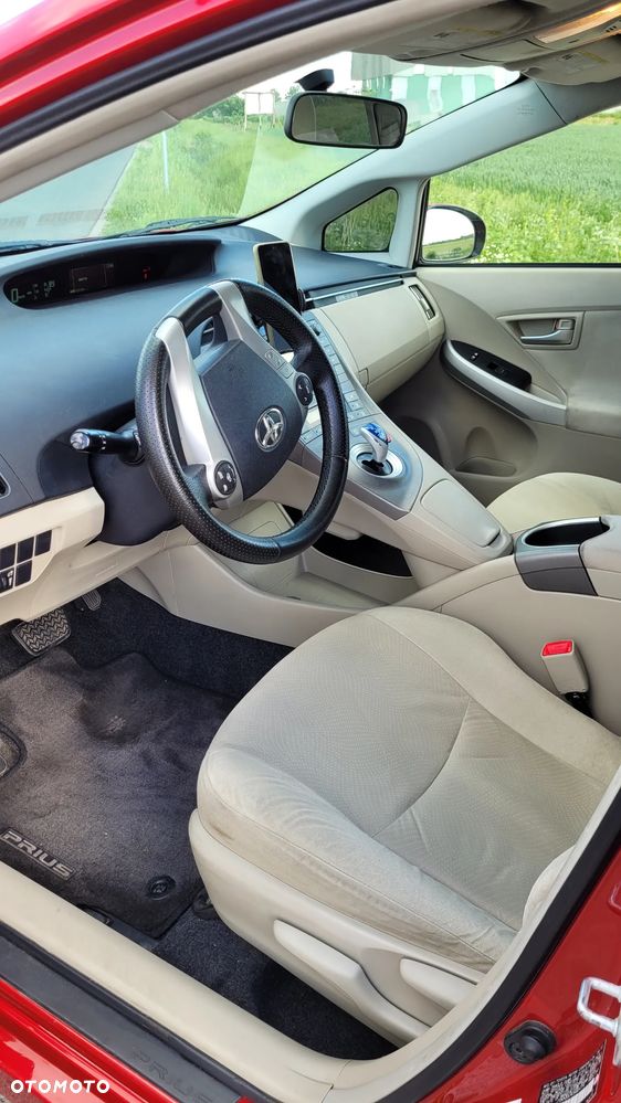 Toyota Prius - 5