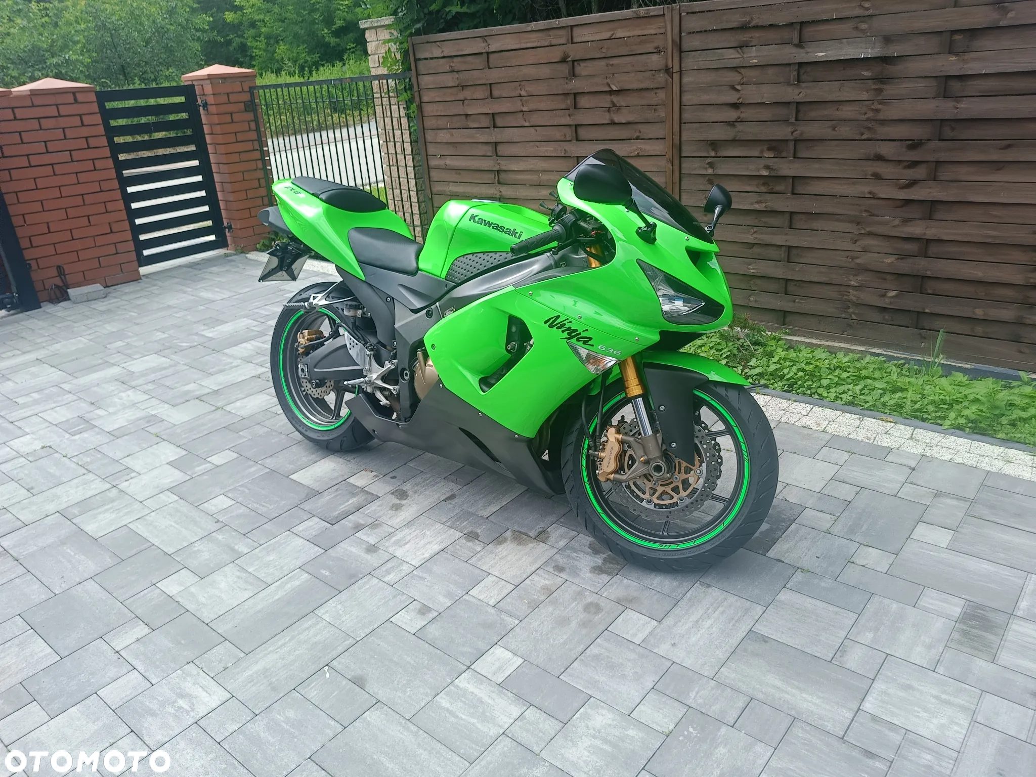 Kawasaki ZXR - 3