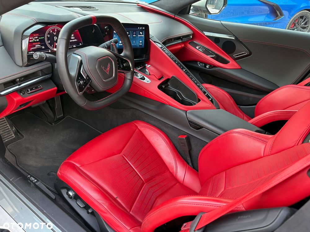 Chevrolet Corvette - 21
