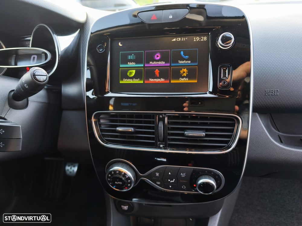 Renault Clio Sport Tourer 0.9 TCe GT Line - 26