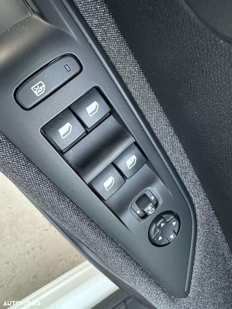 Peugeot 3008 BlueHDi 130 Stop & Start Active - 26