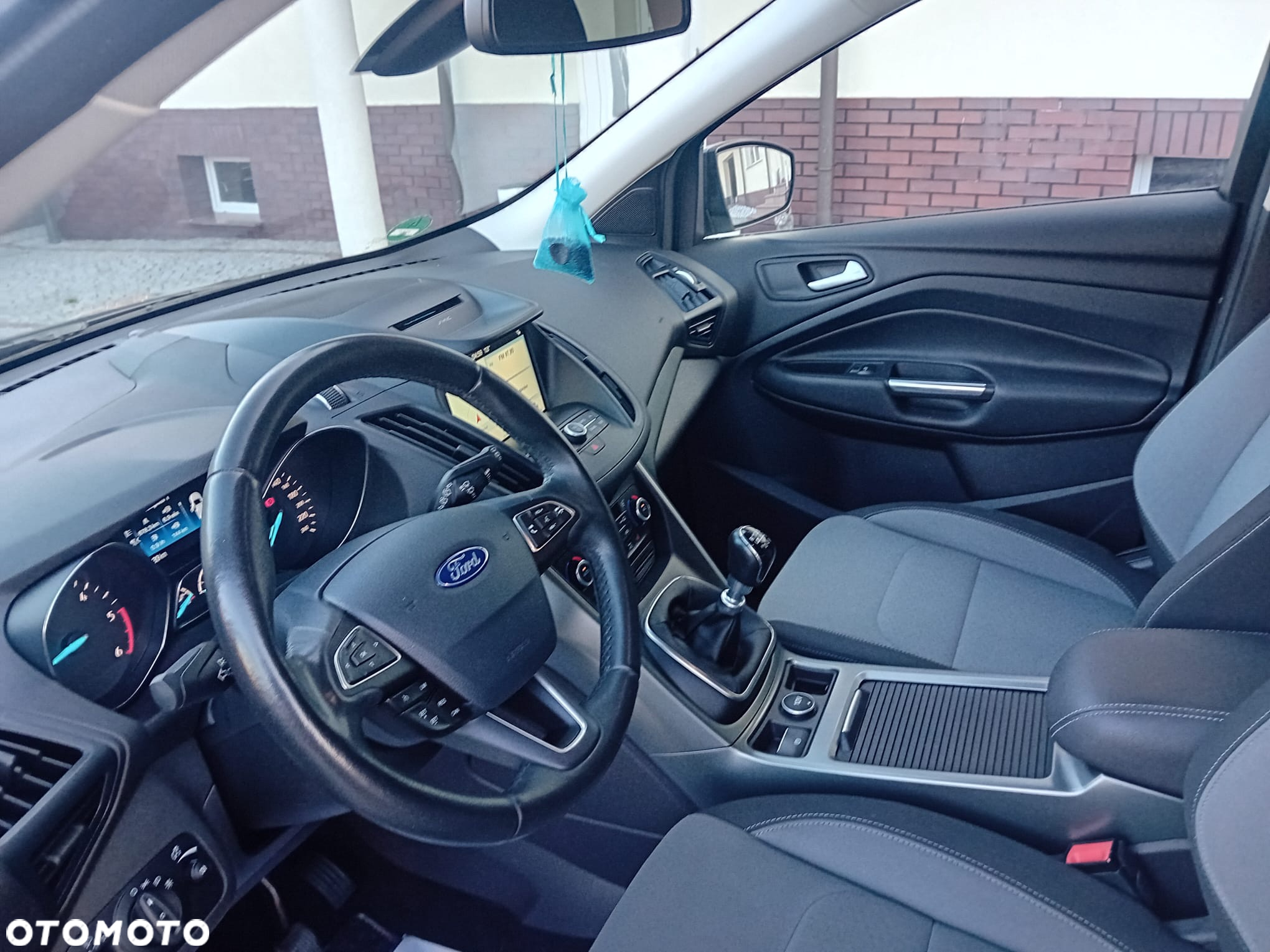 Ford Kuga 2.0 TDCi 2x4 Business Edition - 22