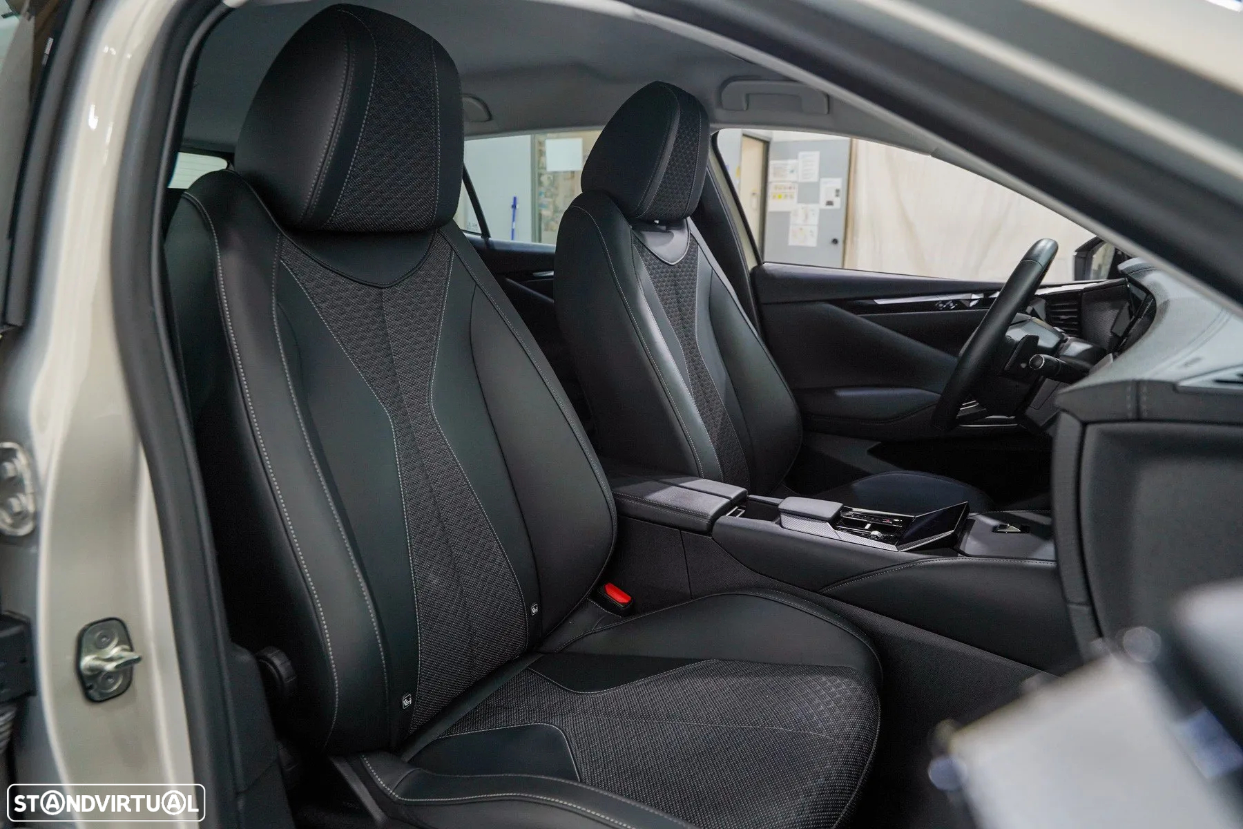 DS DS4 E-Tense Performance Line EAT8 - 29