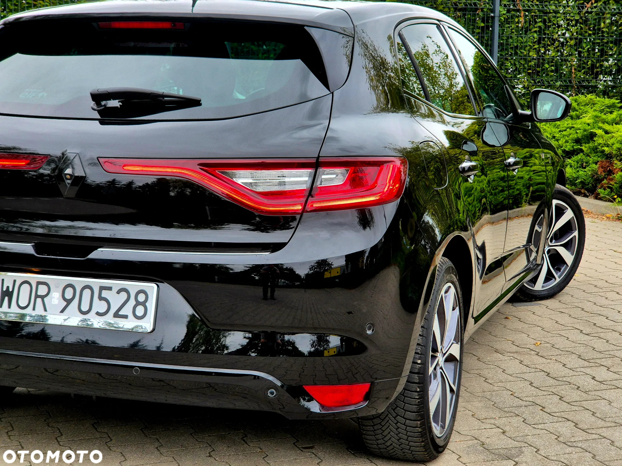 Renault Megane ENERGY TCe 130 Start & Stop Bose Edition - 13