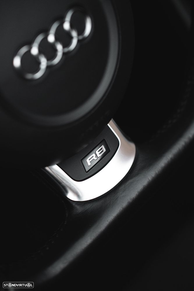 Audi R8 Spyder 4.2 FSI quattro R tronic - 15