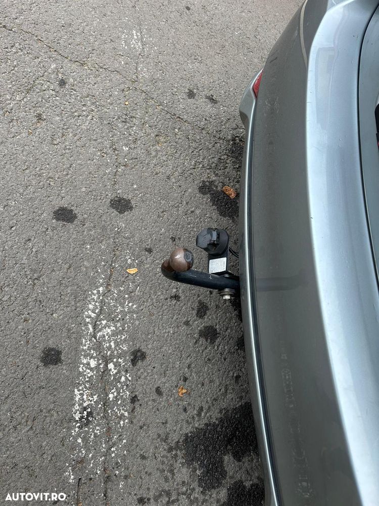 Toyota Avensis 2.0 D-4D Executive - 8