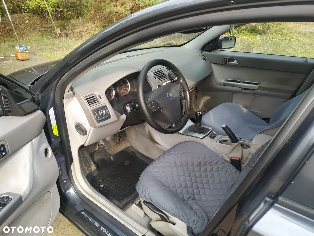 Volvo V50 2.0D Momentum - 9