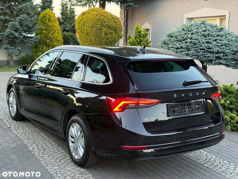 Skoda Octavia 2.0 TDI Style DSG - 7