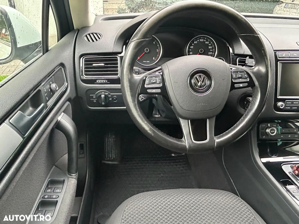 Volkswagen Touareg 3.0 V6 TDI BMT - 12