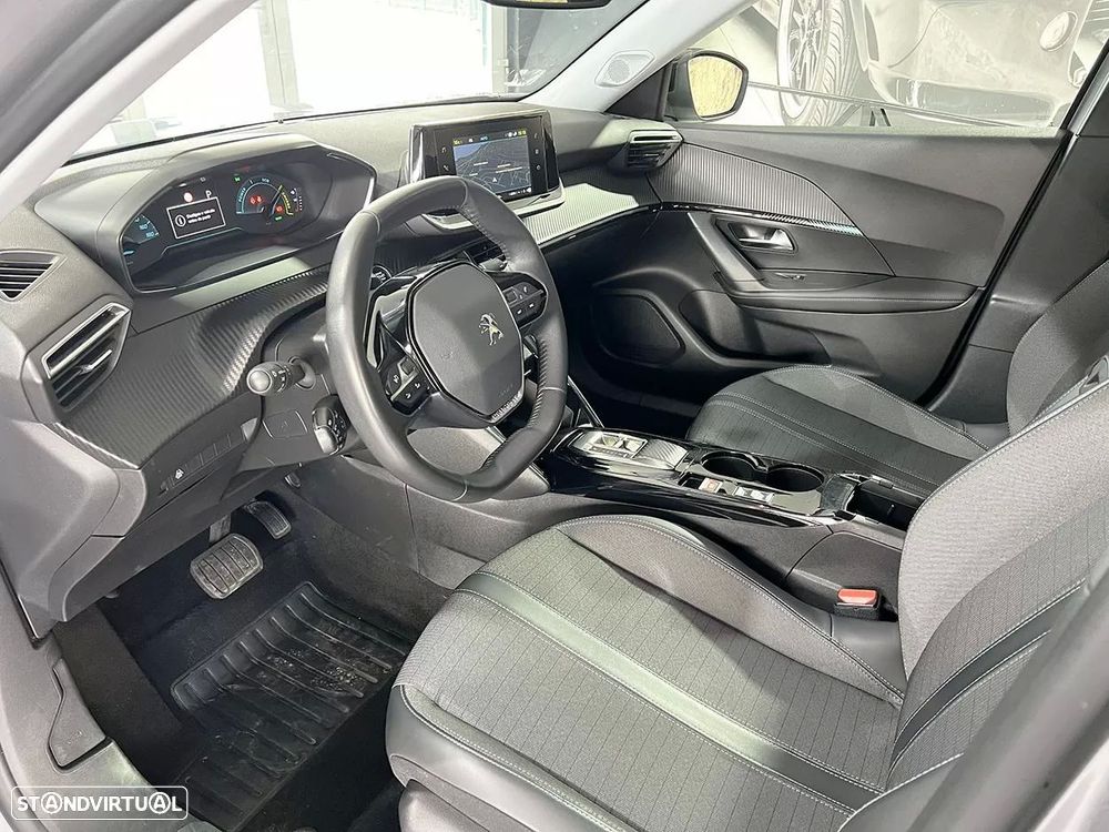 Peugeot e-2008 50 kWh Allure - 6