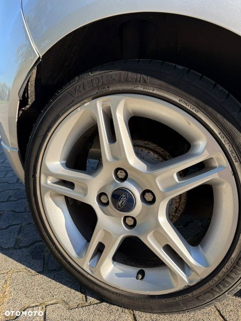 Ford Fiesta - 17