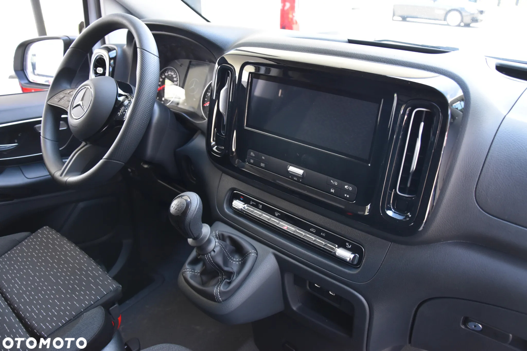 Mercedes-Benz Vito - 12