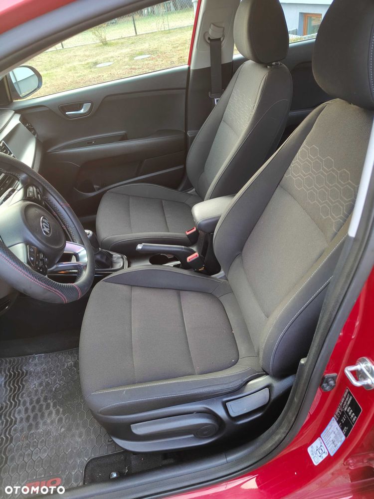 Kia Rio - 6