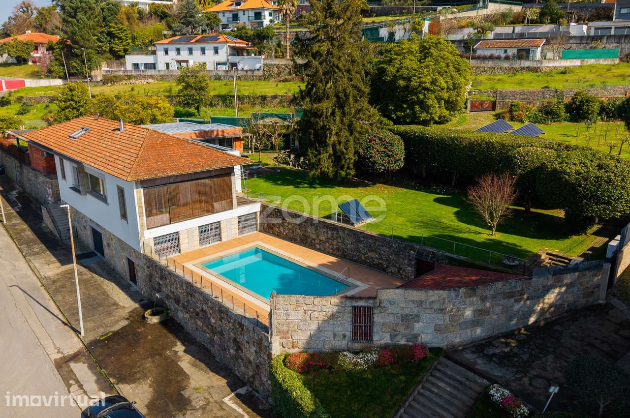 Moradia individual T5 c/ piscina junto ao Bom Jesus - Braga - Grande imagem: 3/60