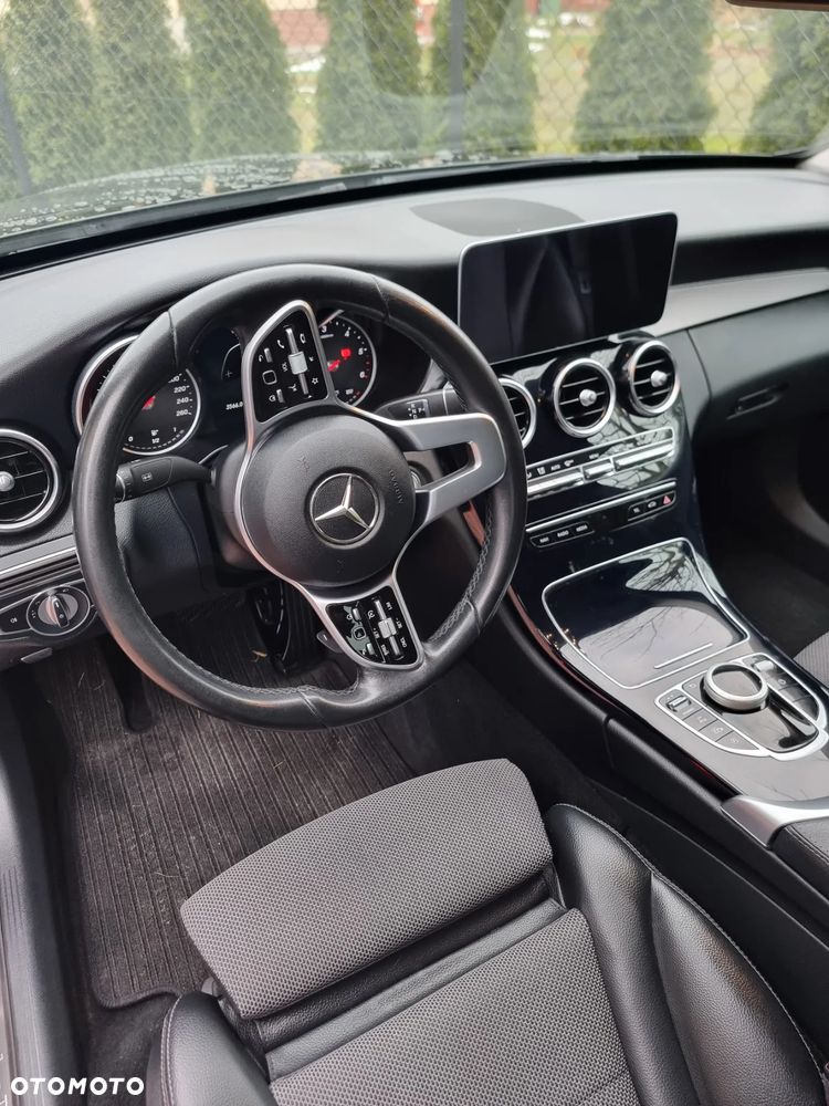 Mercedes-Benz Klasa C 220 d 9G-TRONIC - 16