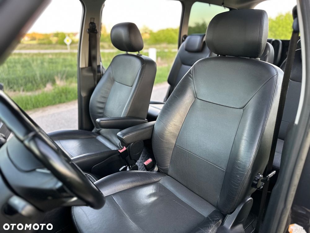 Ford Galaxy - 22